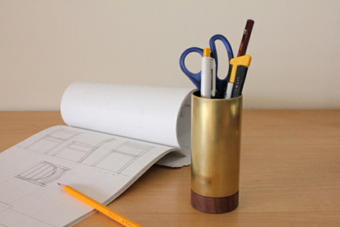 【ふるさと納税】 ペン立て （ブラックウォールナット） 京都 宇治 文房具 木の文具立て ペン 立て 雑貨 木 収納 木工 木製 スタンド オフィス インテリア デスク収納 おしゃれ 文具入れ