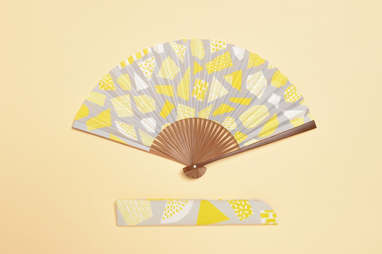 【ふるさと納税】【みのや扇舗】/fan/fun扇子（小サイズ：檸檬）