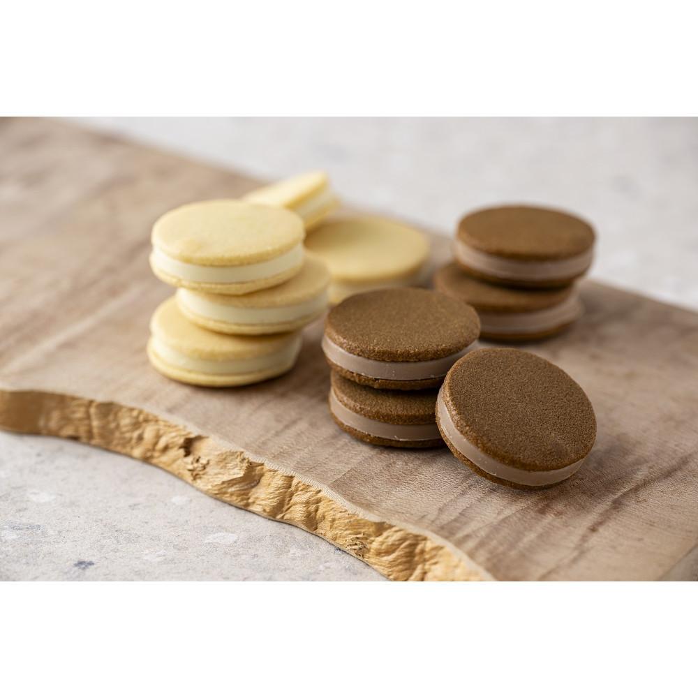 [あら、りんご。]りんごバタークッキー チョコ&ホワイトチョコ 各5個(計10個)[ りんご スイーツ お菓子 バタークッキー(フィナンシェ) 林檎 人気 おすすめ お取り寄せ ギフト プレゼント 贈答 バター クッキー 青森 ]