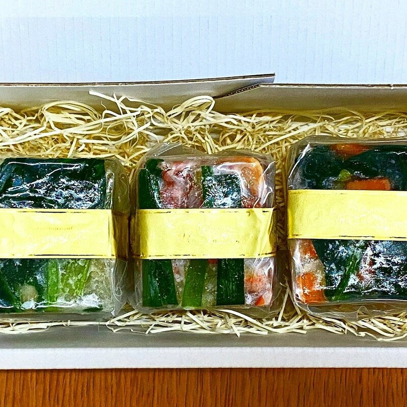 【ふるさと納税】【前菜/パーティー料理】京野菜と魚介のアスピック風3種(各80g)　ゼリー寄せ 煮凝り お中元 お歳暮 お祝い ギフトにも 魚介 鯛 かに 紅ズワイガニ 貝 白バイ貝 バイ貝 京野菜 手土産 京丹後市 冷凍 ふるさと納税 加工品 f262129-kyotango-10003922 京都府京丹後市 サンプル画像3