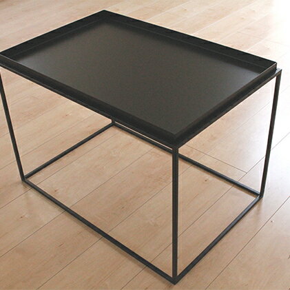 トレイテーブル ブラック HBT-040 お部屋に圧迫感のないシンプルデザイン