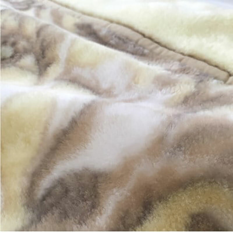 【ふるさと納税】毛布 シングル サイズ 140×200 ベージュ 1枚 吸湿 発熱 あったか ボリューム 合わせ毛布 ブランケット 肌掛け 肌掛け布団 肌布団 掛け布団 布団 寝具 日本製 2枚合せ毛布 大阪 大阪府 岸和田市　お届け：お申し込み後、3週間程度で順次発送予定