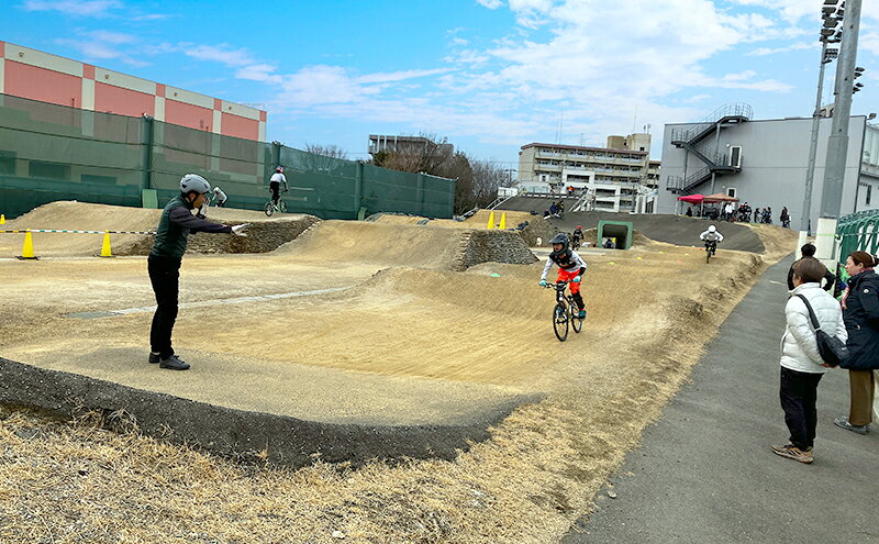 【ふるさと納税】【体験型】BMXレーシング走行体験｜スポーツ体験 自転車 アクティビティ 大阪 岸和田市 f272027-kishiwada-10004398 大阪府岸和田市 サンプル画像3