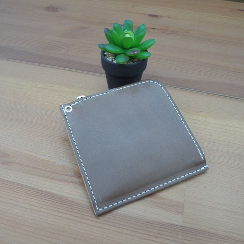 財布 プチウォレット[ダークブラウン] 革 ( 縦約11cm × 横約11cm × 厚さ約1.0cm )