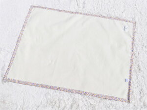 【ふるさと納税】名入れ可 綿100% ベビー毛布 (アイボリー／花) 85×115cm 毛布の町泉大津市産｜綿100% オールシーズン 洗える 洗濯可能 速乾 ブランケット 寝具 新生活 冷房対策 贈答品 ギフト 誕生日プレゼント 贈り物 クリスマス 赤ちゃん キッズ N-MM400 [3339]