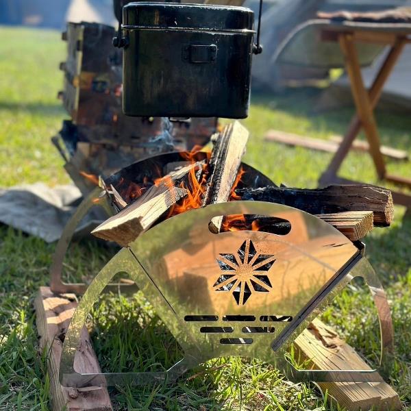 【ふるさと納税】COMLOBI 焚き火台 焚火台 たきび台　焚火　軽量 ミニ コンパクト　コンパクト収納　ソロ コンパクト　シンプル アウトドア キャンプ キャンプ用品 BBQ ソロキャンプ　バーベキュー バーベキューグリル　簡単 ふるさと納税 キャンプ 大阪府河内長野市