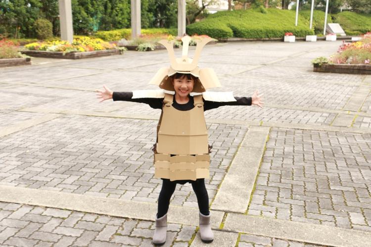 楠公さん(楠木正成・正行) 段ボール甲冑・兜セット(子ども用)|こだわりの逸品 地域特産品 ギフト 自分用 人気 おすすめ