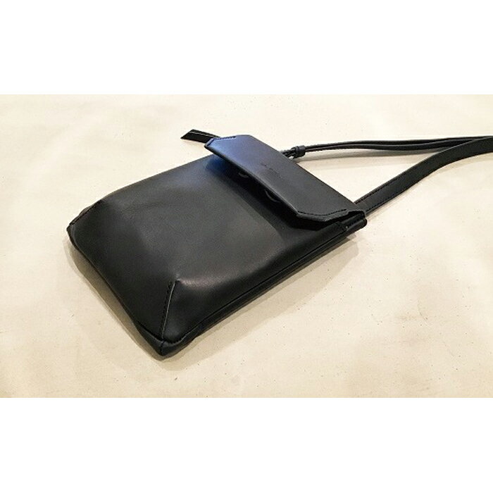 【ふるさと納税】【alto.】縦型スマートショルダーバッグ AMSB-1030（ブラック）