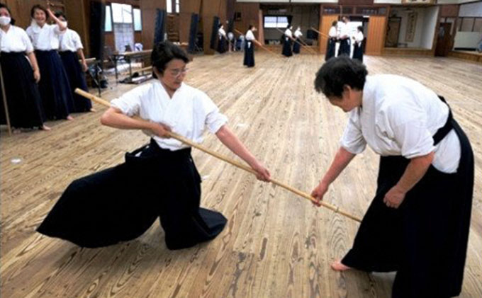 【ふるさと納税】修武館で体験　古流なぎなた天道流(90分) 体験チケット 2
