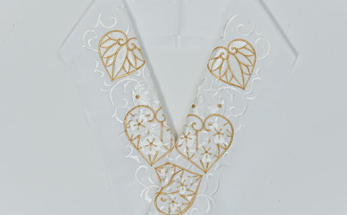 【ふるさと納税】半衿　あおいの柄　ししゅう　白地に白と金の糸 刺繍 織物 ファッション 和装 イベント篠原縫製 　お届け：ご入金確認後、約1週間ほどで発送いたします。