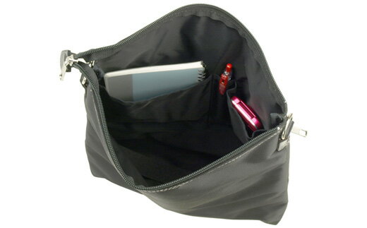 【ふるさと納税】豊岡産鞄 薄マチ手無ナイロンSD（小）（33772-01）黒 / かばん カバン 鞄 バッグ