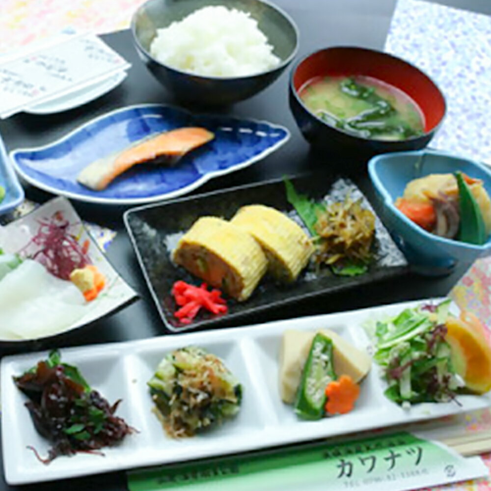 浜坂温泉『別館カワナツ』(松葉蟹本場の浜坂港で蟹料理)平日宿泊(休前日除く)・2名宿泊券(1泊2食)