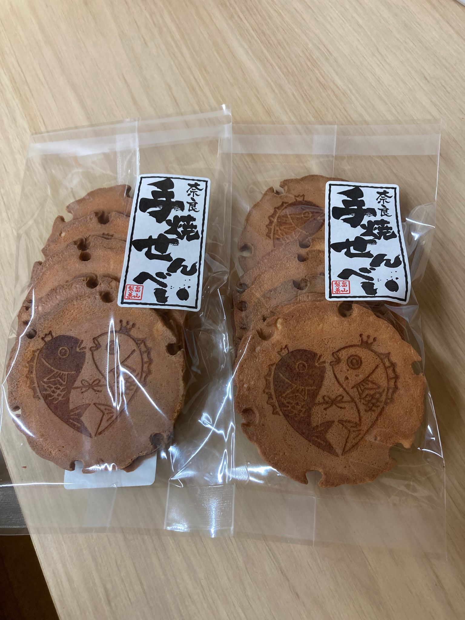 【ふるさと納税】お祝い事にめで鯛せんべい 1袋6枚入り×8袋 畠山製菓 奈良県 奈良市 なら 8-020