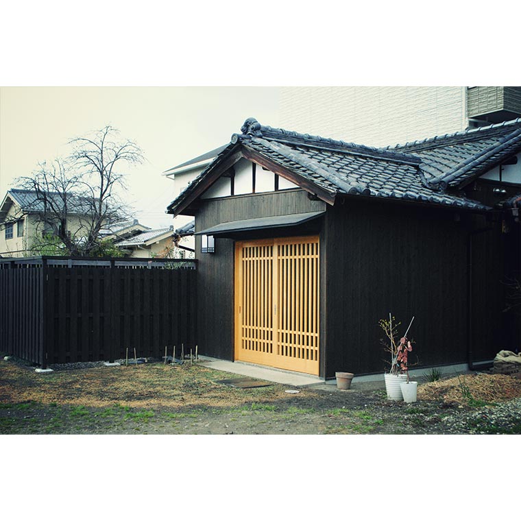 【ふるさと納税】 奈良町の町家一棟貸しゲストハウスNARAigoto EENA HOUSEペア宿泊券（2名様・1泊・素泊まり） 奈良市 有限会社ナカニ..