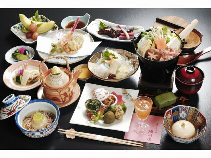 【吉野荘 湯川屋】旬の吉野の食材を満喫 山の会席料理特選フルコース(2名様昼食券)