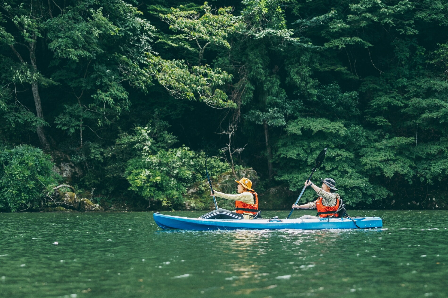 【ふるさと納税】七色ダム レンタルカヤック 2人乗り 1日乗船券 バッシングロード 観光 バス釣り 体験チケット