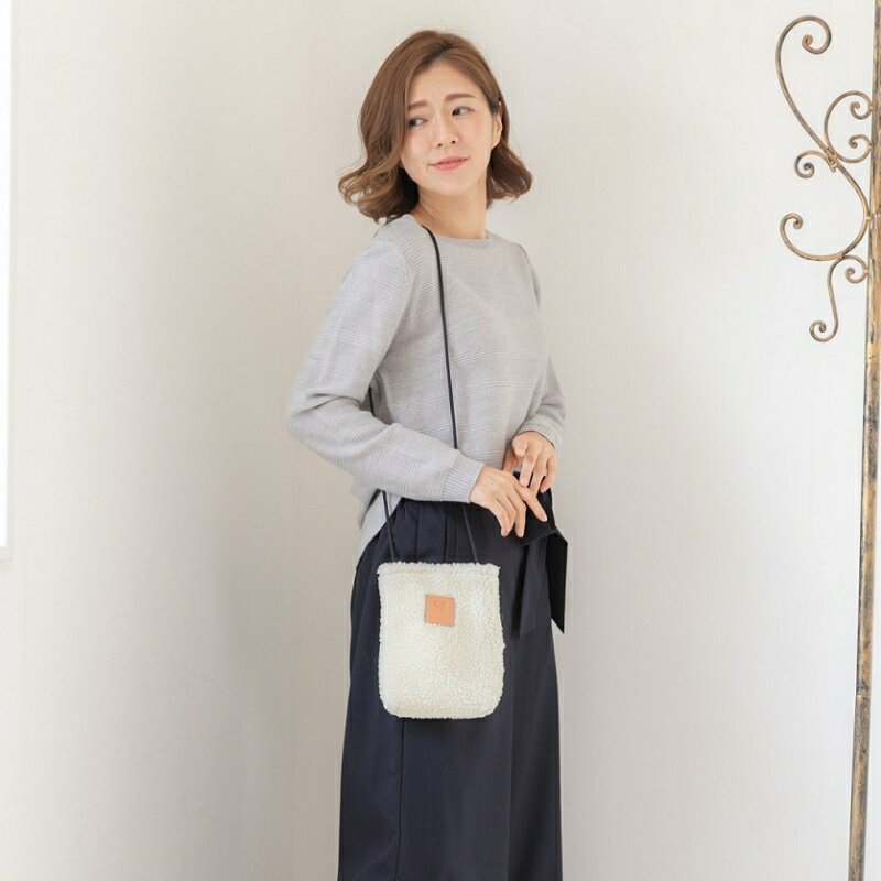 【ふるさと納税】南フランスの大自然が育てた！メリノウールボアサコッシュ