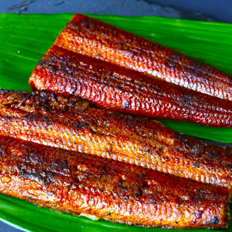 特大うなぎ 肝たれ焼きの 蒲焼き 白焼き