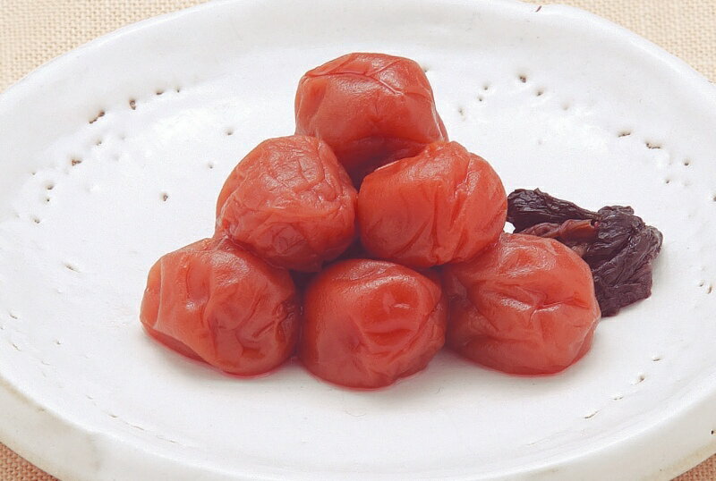 【ふるさと納税】 しそ漬小梅干 <塩分12%> 【 選べる内容量 500g ~ 1kg 】 / 梅干し 梅干 紀州南高梅 南高梅 梅 和歌山 田辺 しそ しそ漬け おかず 減塩 塩分12% 塩分控えめ ご飯のお供 国産 酸っぱい