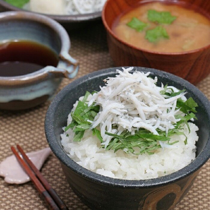 【ふるさと納税】紀州湯浅湾直送！特選　茹でたて 釜揚げしらす　木箱　1kg　【冷凍】 | 和歌山 お取り..