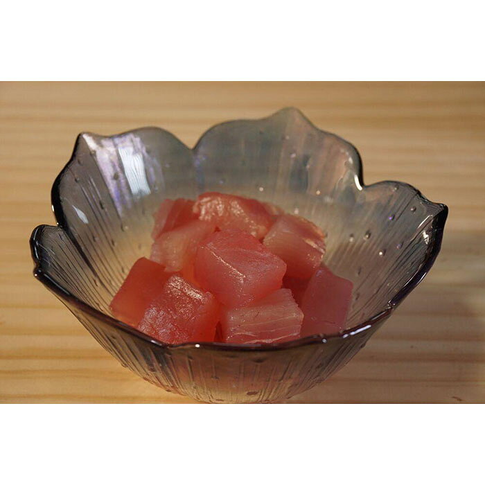 【ふるさと納税】【訳あり】丼にぴったり！那智勝浦町水揚げびんちょうマグロのぶつ切り（2パック）【不揃い】（計600g）