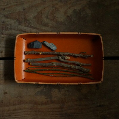 【ふるさと納税】六寸半長角皿 牛革柿渋染【1444953】