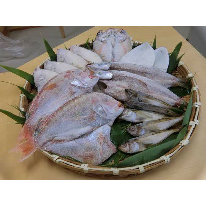 特選!!豪華盛り合わせ♪干物特大セット 魚介類 魚貝類 干物 干もの セット 干物セット のどぐろ ノドグロ カレイ かれい 蓮子鯛 イカ いか[033_1774]