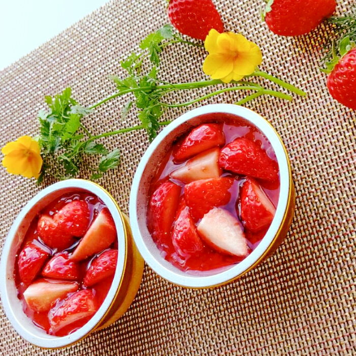 【ふるさと納税】 美都いちごのクレームブリュレ 8個 苺 クレームブリュレ クリームブリュレ 濃厚 ミルク スイーツ デザート スイーツ おやつ お菓子 洋菓子 リッチ 贅沢 ご褒美 冷凍 個包装 お取り寄せ ご当地 グルメ 人気 おすすめ