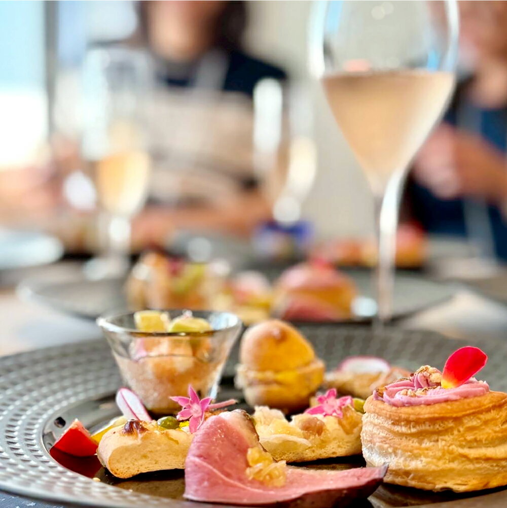 【ふるさと納税】岡山県立大学共同研究 champ de coton 117（シャン デ コトン イチイチナナ） スパークリングワイン ロゼ 750ml×1本 マスカット・ベリー ぶどう ブドウ 葡萄 炭酸 綿花酵母 辛口 ワイン お酒 アルコール 飲料 冷蔵 岡山県産 国産 岡山県 倉敷市 送料無料