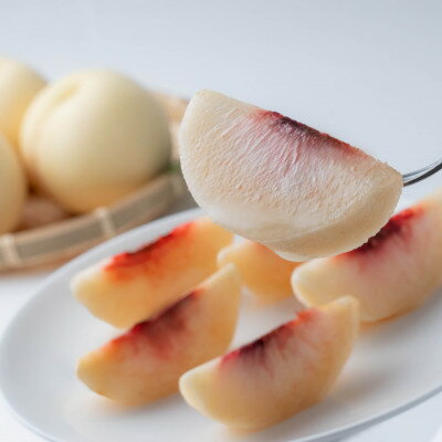 【ふるさと納税】【2026年発送】岡山県産白桃　8玉・約2.0kg(クール便)【配送不可地域：離島】【1614349】