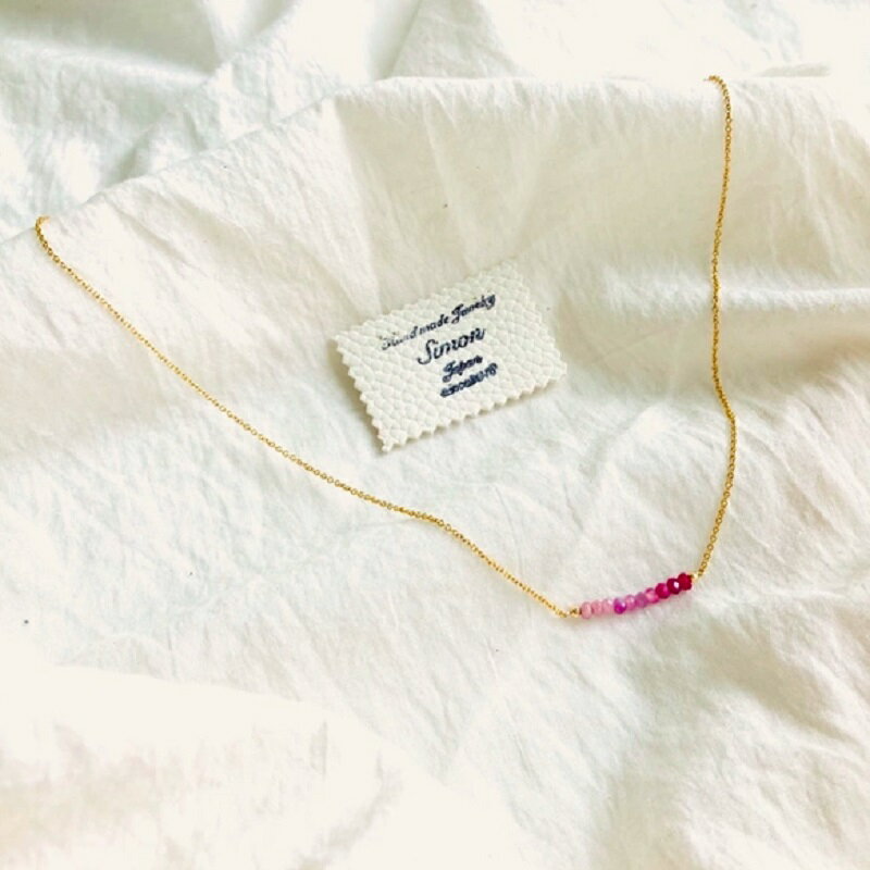 ネックレス ルビーの首飾り グラデーション ピンク 14gf 43cm