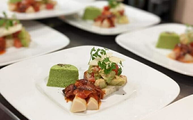 【ふるさと納税】気軽に楽しめる本格的イタリアン 「 クチーナ・イタリアーナ・ピアチェーレ 」お食事券 10,000円分 三原 広島 123003