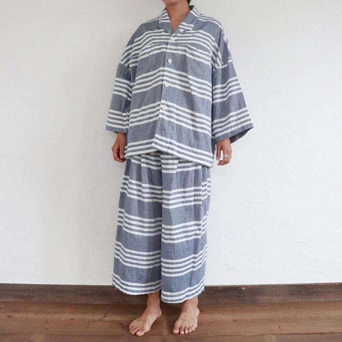 【ふるさと納税】はくすうパジャマ (ボーダー・白) | 寝巻 オーガニック 男女兼用 肌に優しい ガーゼ ストライプ 国産 おすすめ 広島県 尾道市