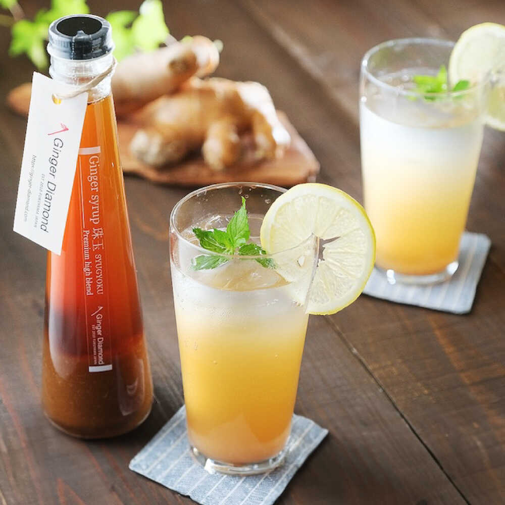 【ふるさと納税】【お歳暮】生姜詰め合わせ ジンジャーシロップ珠玉 200ml×1本 ＆ 生姜ごはんの素 2合×1袋 生姜 しょうが ショウガ 炊き込みご飯 生姜湯 国産 人気 ギフト セット 贈り物 ドリンク 飲み物 温活 福山市/ジンジャーダイヤモンド[BAAV002]