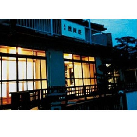 【ふるさと納税】沖家室島の一本釣り漁師のお宿で旬の味覚に舌鼓（1名様分宿泊券）