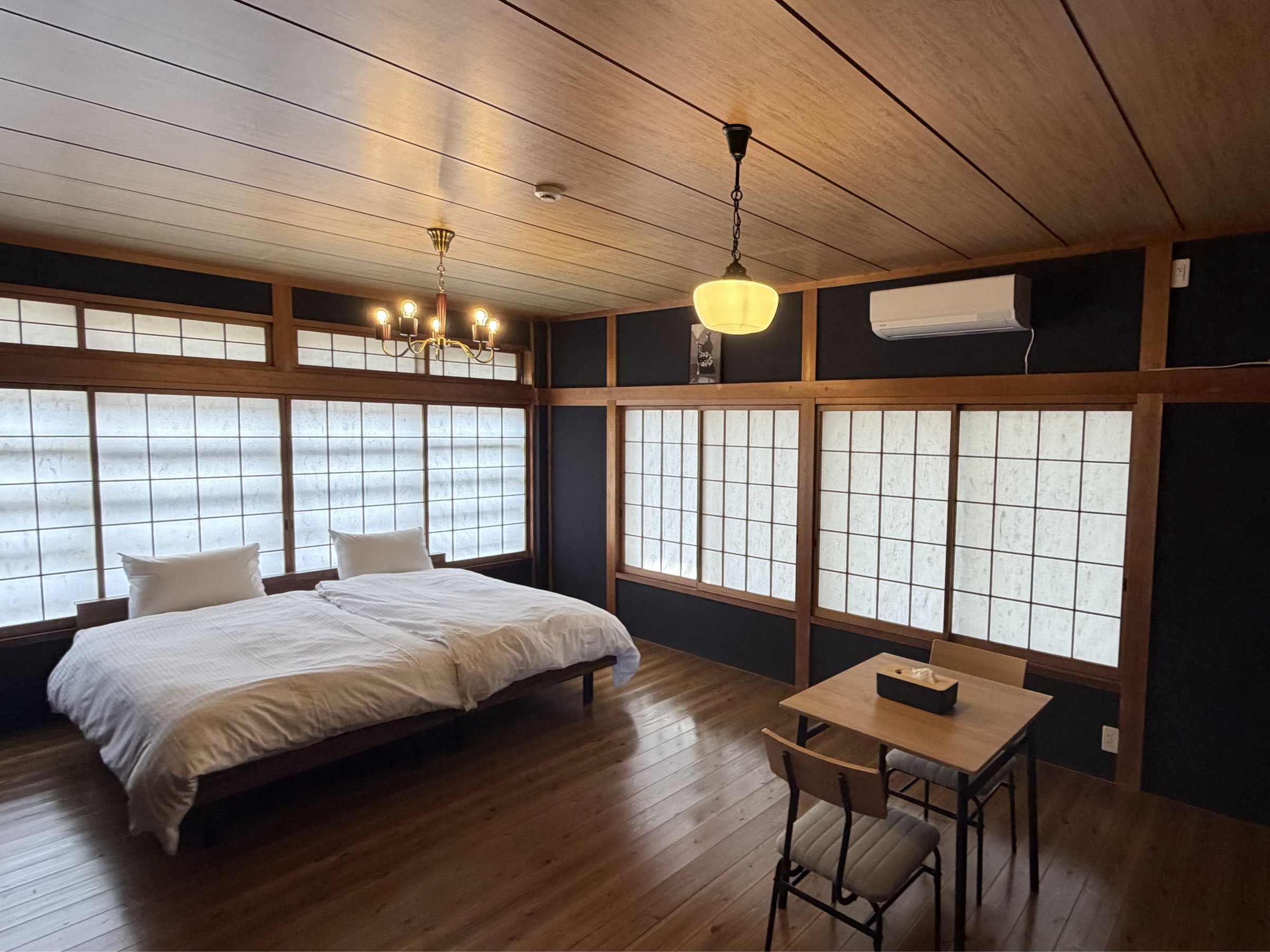 【ふるさと納税】 徳島 旅行 hostel 大黒屋 宿泊券 選べる 1泊 ～ 4泊 ワイン付き Natan ワイン 体験 宿泊 ホテル ホステル 民宿 民泊 おすすめ 池田町 宿泊施設 おしゃれ 古民家 四国 旅行 人気 観光 口コミ ゲストハウス 宿 地域 旅行券 観光 祖谷 三好市 徳島県