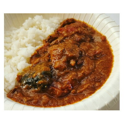 【ふるさと納税】完熟トマトとガーリックチキンの夏野菜カレー【配送不可地域：離島】【1527495】のサムネイル