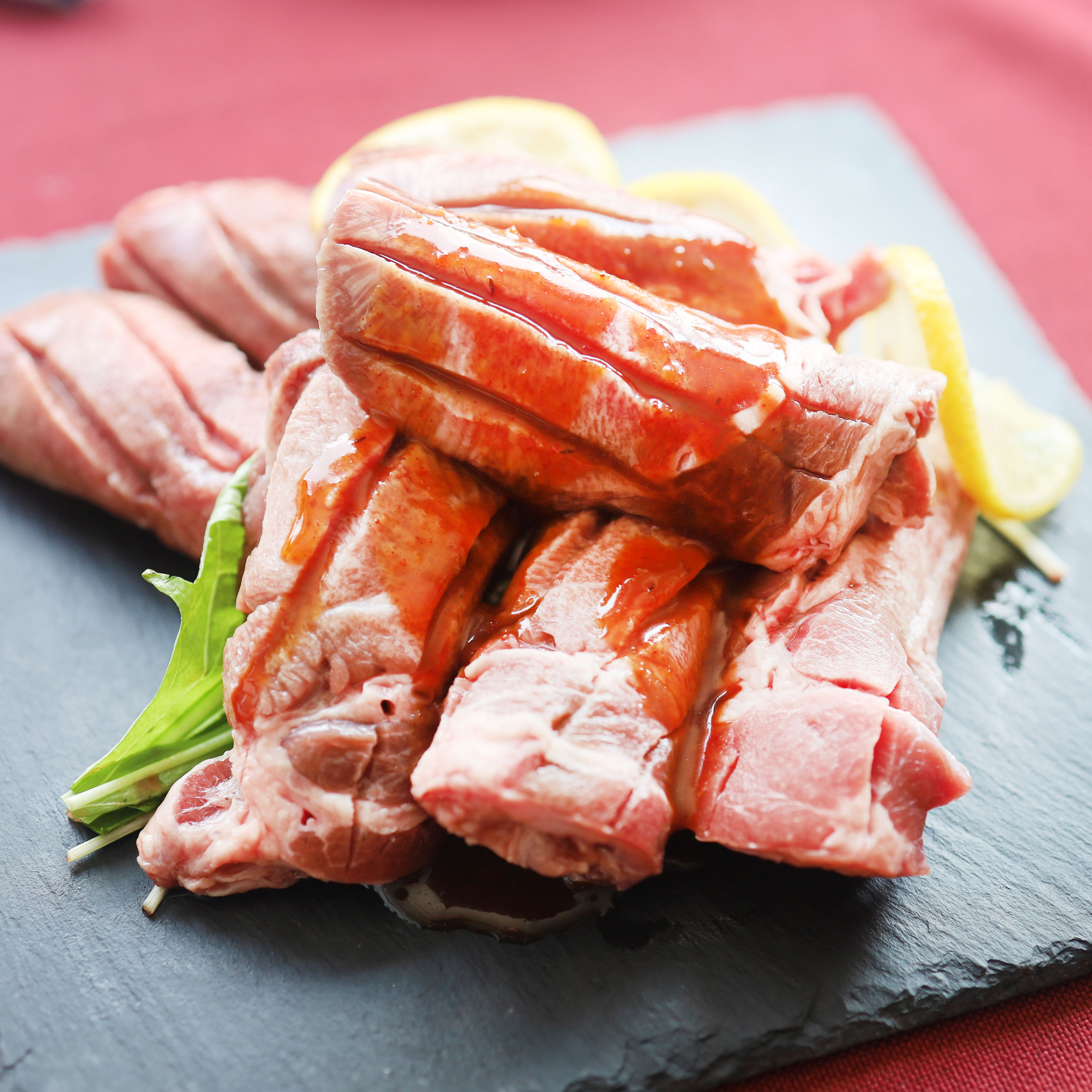 【ふるさと納税】 牛肉 牛タン 計 900g 焼肉 シチュー 食べ比べ タン 塩 味噌 タレ しゃぶまる お歳暮 ギフト 食品 お祝い お取り寄せ プレゼント 贈り物 贈答 祝い お祝い返し 国産 年末 年始 お正月