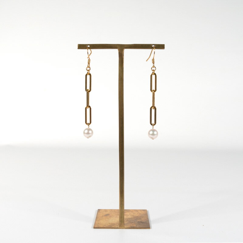 【ふるさと納税】 パールチェーンイヤリング/ピアス | 大人 おしゃれ アクセサリー プレゼント ギフト ジュエリー 贈り物 誕生日 お祝い 結婚式 シンプル パール パールリング 真珠 アクセ レディース 女性 愛媛県 愛媛 松山市