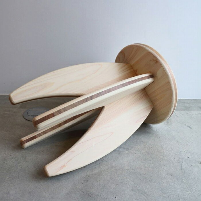 【ふるさと納税】【高知県産ひのき】土佐のちょっと素敵な丸いす[High]【木作り工房こだかさ】[ATAT012]