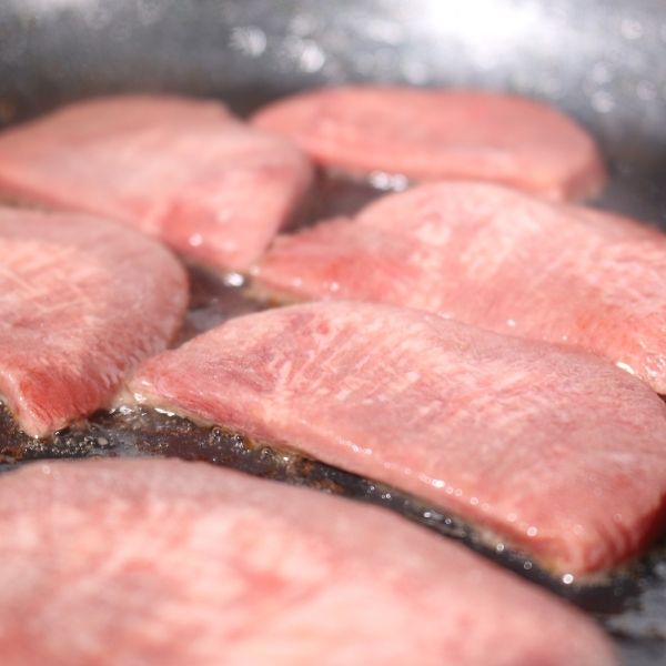 【ふるさと納税】 極 厚切り 牛タン 選べる容量 ＆ 定期便 ヤマジュウ 冷凍 小分け 高知県 室戸市 返礼品 送料無料