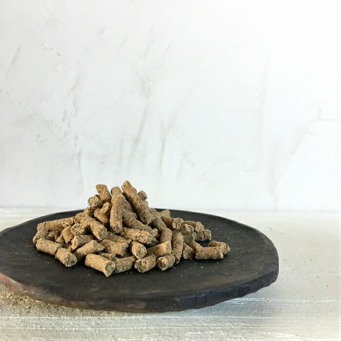 無添加ドッグフード:ししにくペレット 1パック(100g)猪肉 ペットフード ジビエ 愛犬 イヌ用 犬用 ドライフード 無添加 たんぱく質 タンパク質 高たんぱく 100g 高知県 土佐清水市 送料無料 ギフト ふるさとのうぜい 故郷納税 返礼品[R00056]