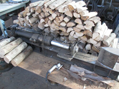 【ふるさと納税】乾燥薪1箱(高知県土佐清水市産) キャンプ・アウトドアに 【AQ-11】通販格安セール情報 楽天 通販