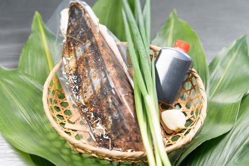 【ふるさと納税】一本釣り地鰹の藁焼きタタキ（旬凍）3～4人前 約400g（1～2節） 三度の冷却冷凍で瞬間の旬を閉じ込める かつおのたたき 土佐久礼