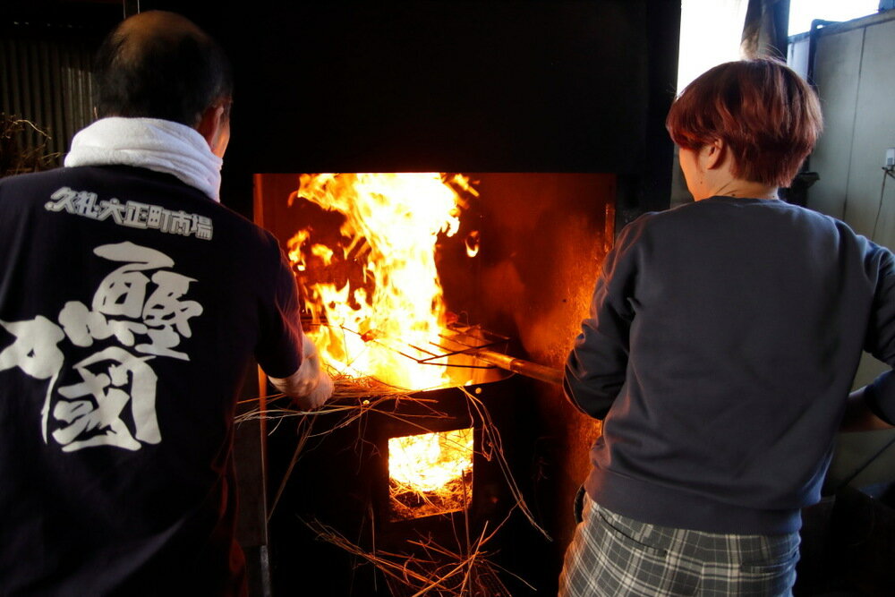 【ふるさと納税】土佐久礼かつおの藁焼きタタキ体験（タタキ1人前・ごはん・みそ汁付き）