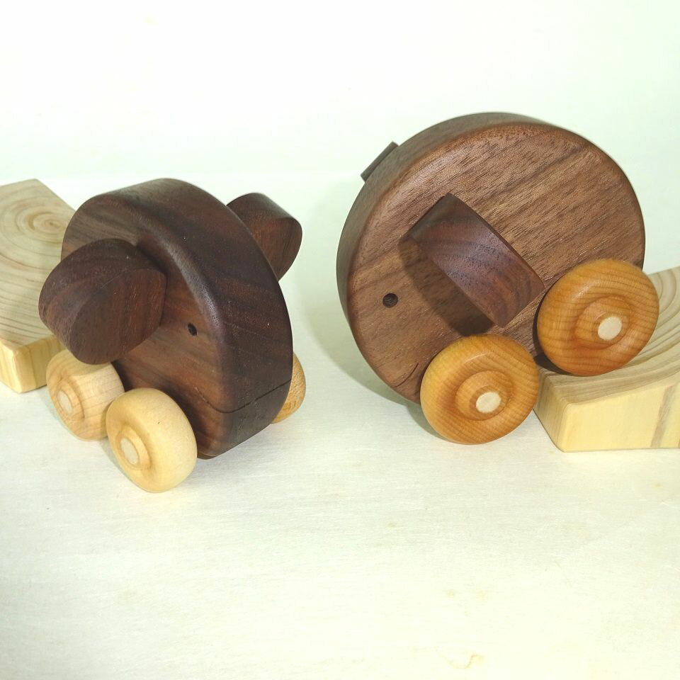 木製 おもちゃ くるりんぱ 親子 セット ( ブラウン ) 木製玩具 玩具 木 自然 木材 木のおもちゃ ギフト 贈答用 プレゼント お祝い 出産祝い 誕生日 クリスマス 贈り物 高知県 黒潮町