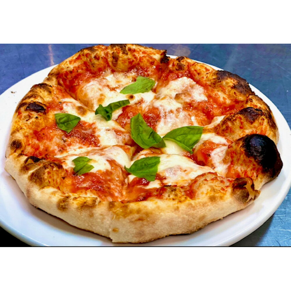 福岡イルコルティーレの自家製ピッツァ・マルゲリータ