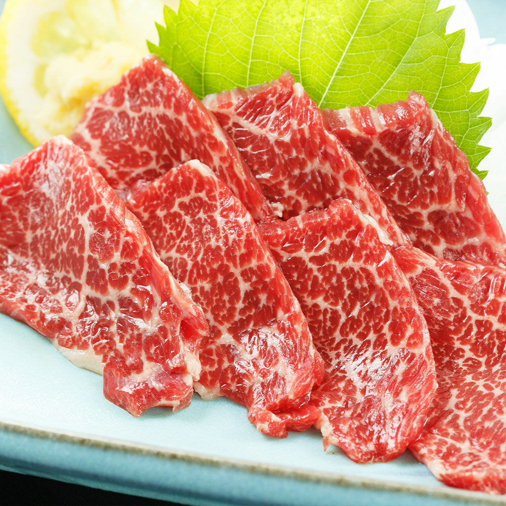楽天福岡県柳川市【ふるさと納税】自家牧場 熊本馬刺し 小分け 大容量 特選霜降り たてがみ 計約1kg 2種類 食べ比べ セット 専用醤油付き セット 馬刺し ブロック 肉 馬 馬肉 醤油 小分け 個包装 熊本県産 九州産 国産 冷凍 送料無料