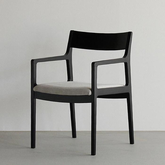 【ふるさと納税】アームチェア　椅子　チェア　KUSU　無垢材　WAプラス　大川市　 | 家具 ファニチャー 人気 おすすめ 送料無料