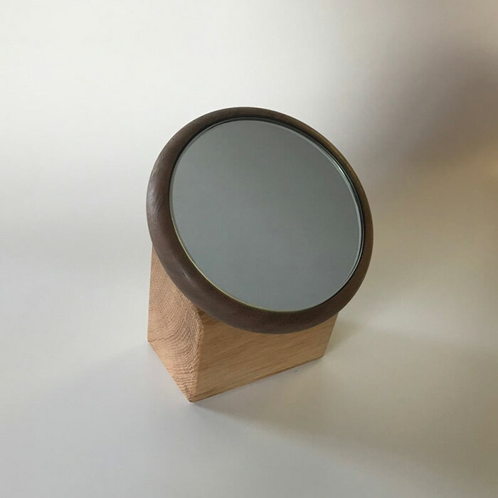 【ふるさと納税】【Face Mirror ウォールナット材+オーク材】ハンドミラー(手鏡)としてもスタンドミラー(卓上)としてもウォールミラーとしてもご使用いた...